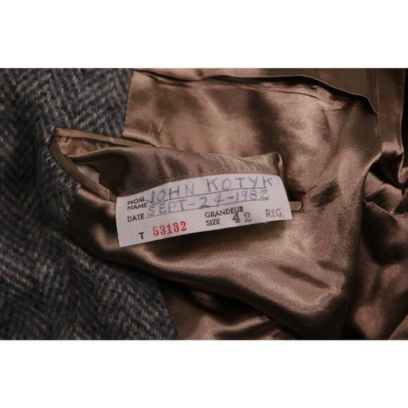 Aquascutum 1980's Blue-Gray Herringbone Tweed Heavy Full Length Overcoat 42R - Picture 9 of 9